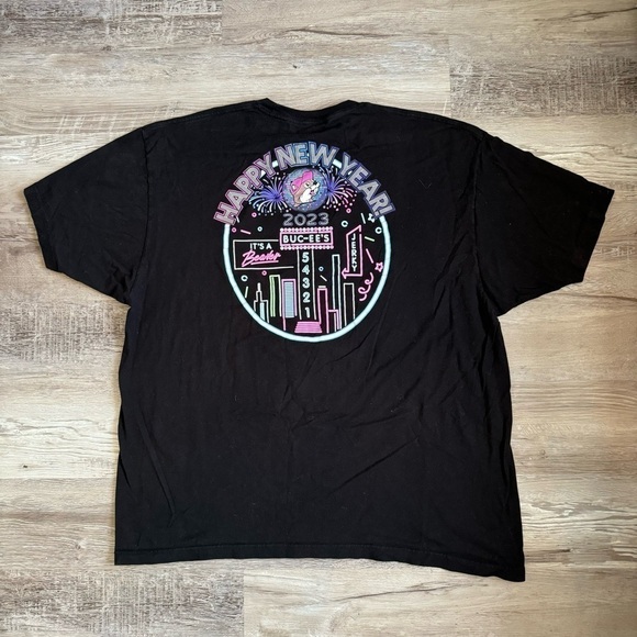 Buc-ees Other - Buc-ees new years t shirt black pink purple mens XXXL 3XL